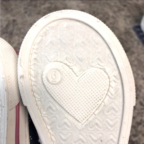 Disney Minnie Mouse Sneakers Size 6 - Picture 9 of 9